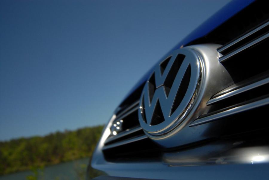  Volkswagen Golf R32 2008 года  (фото 46 из 62)